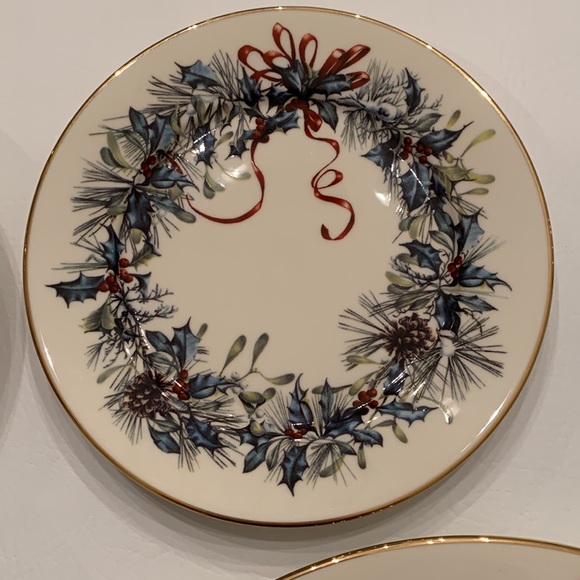 5 piece Lenox Winter Greetings Fine Ivory China - Picture 4 of 7